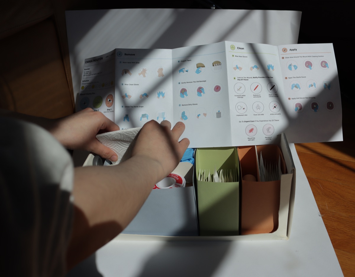 PACKAID kit — contents laid out
